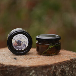 Juodųjų česnakų pasta